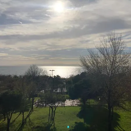 Luxury Flat With Sea & View - Gym & Parking *